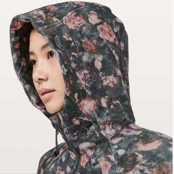 Lululemon Scuba Hoodie Light Cotton Fleece Frosted Rose Multi Size 8 - Picture 4 of 13